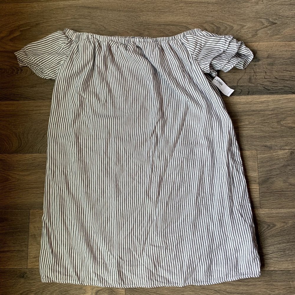 NWT Old Navy Women’s Size L Off the Shoulder